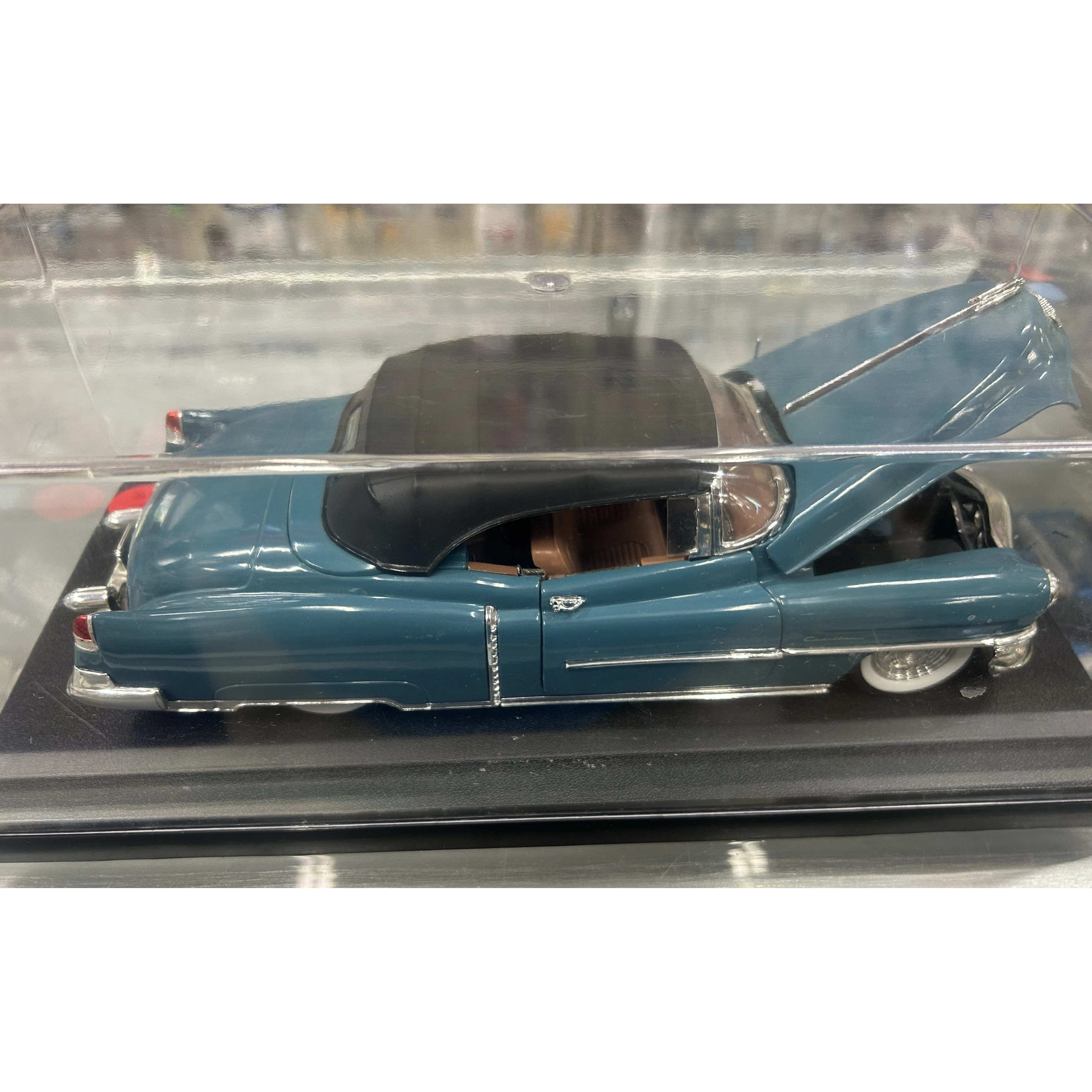 1/18 Scale Onso 1949 Cadillac Eldorado - Image 3