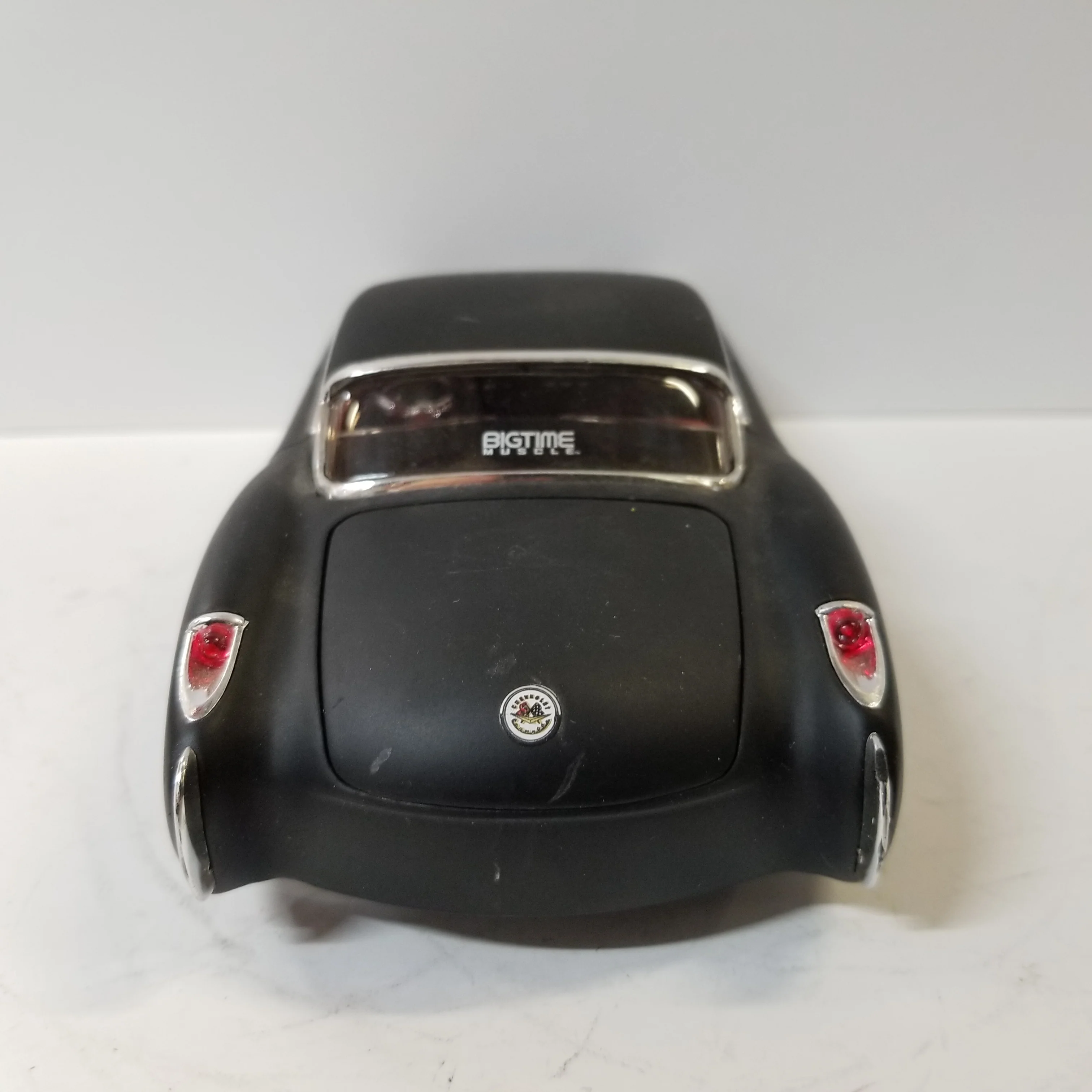 1/24 Scale Jada Toys 1957 Chevy Corvette - Image 4