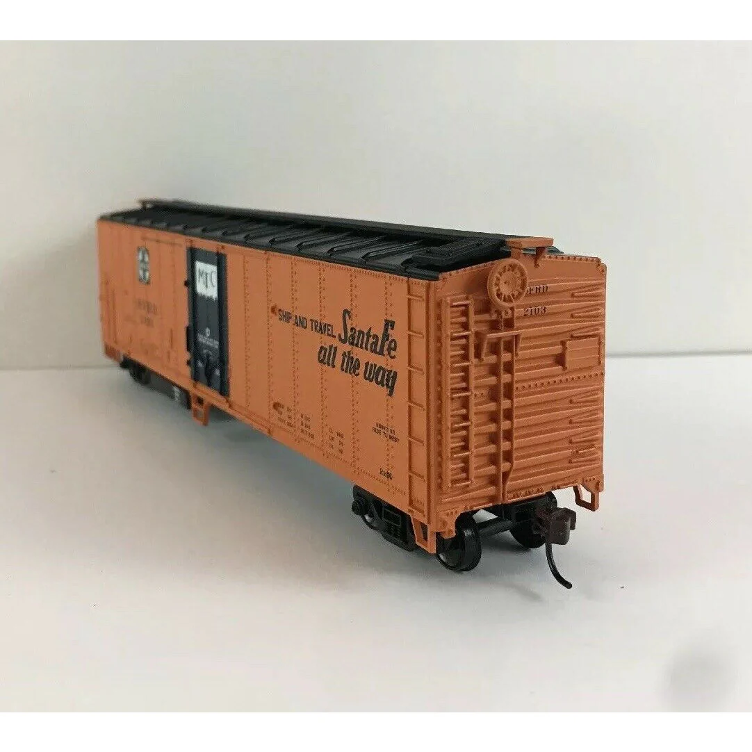 Athearn 7554 Santa Fe 50' Smooth Side MTC Reefer "Santa Fe all the way" - Image 2