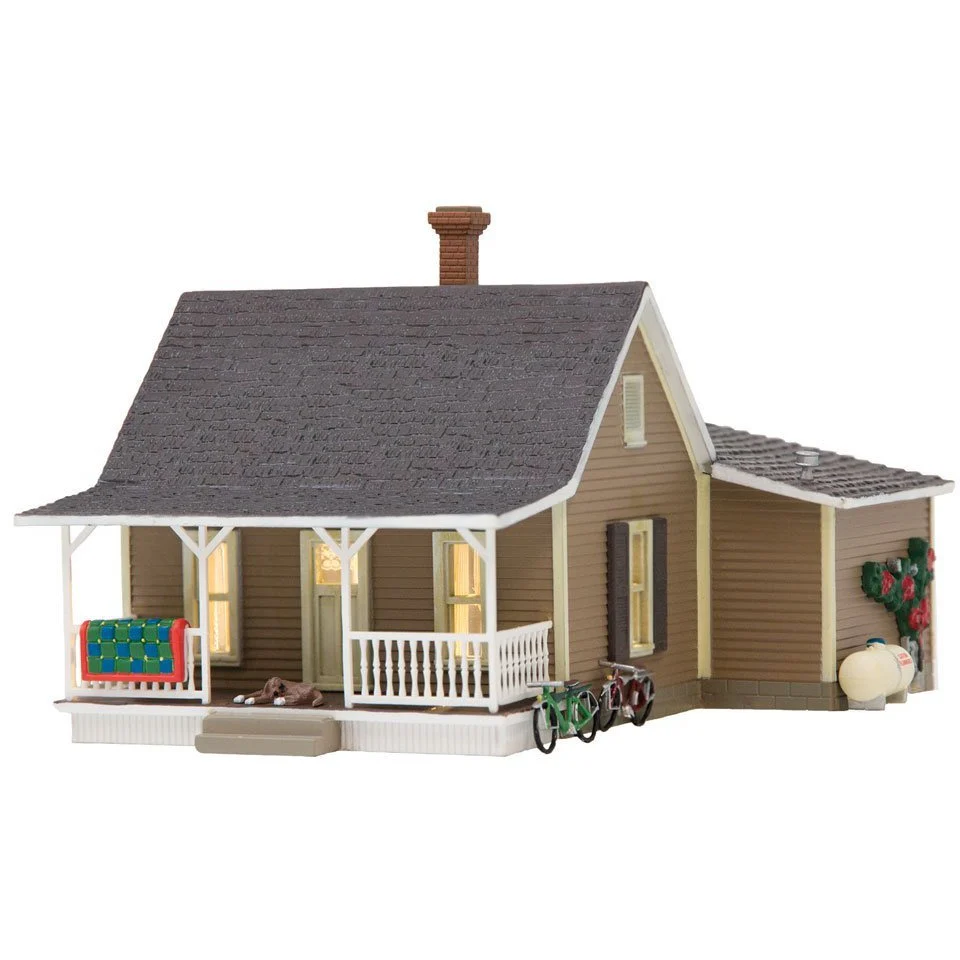 BR4926 N B/U Granny's House