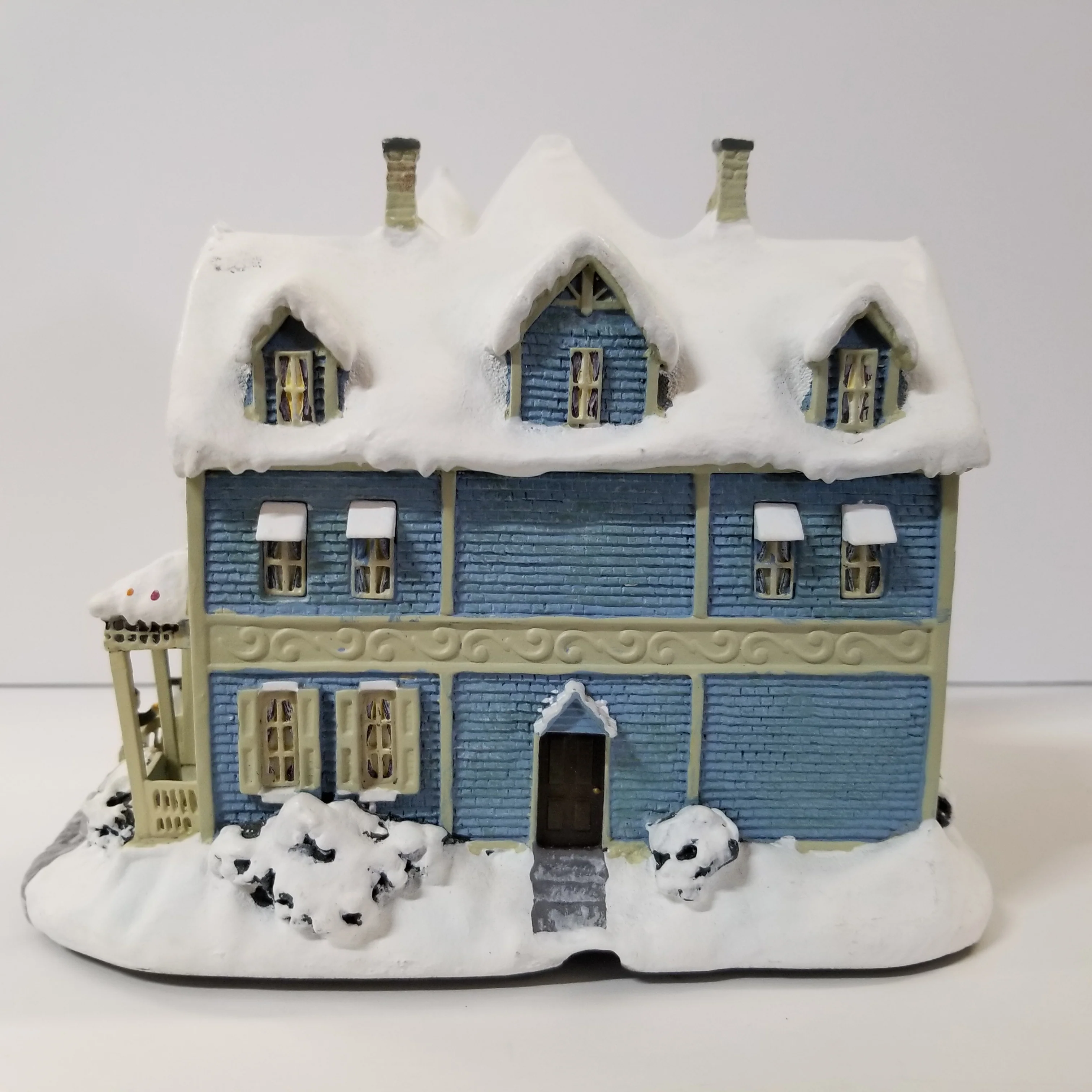 Hawthorne Village Collection No.L6445 Holiday Bed And Breakfast - Image 4