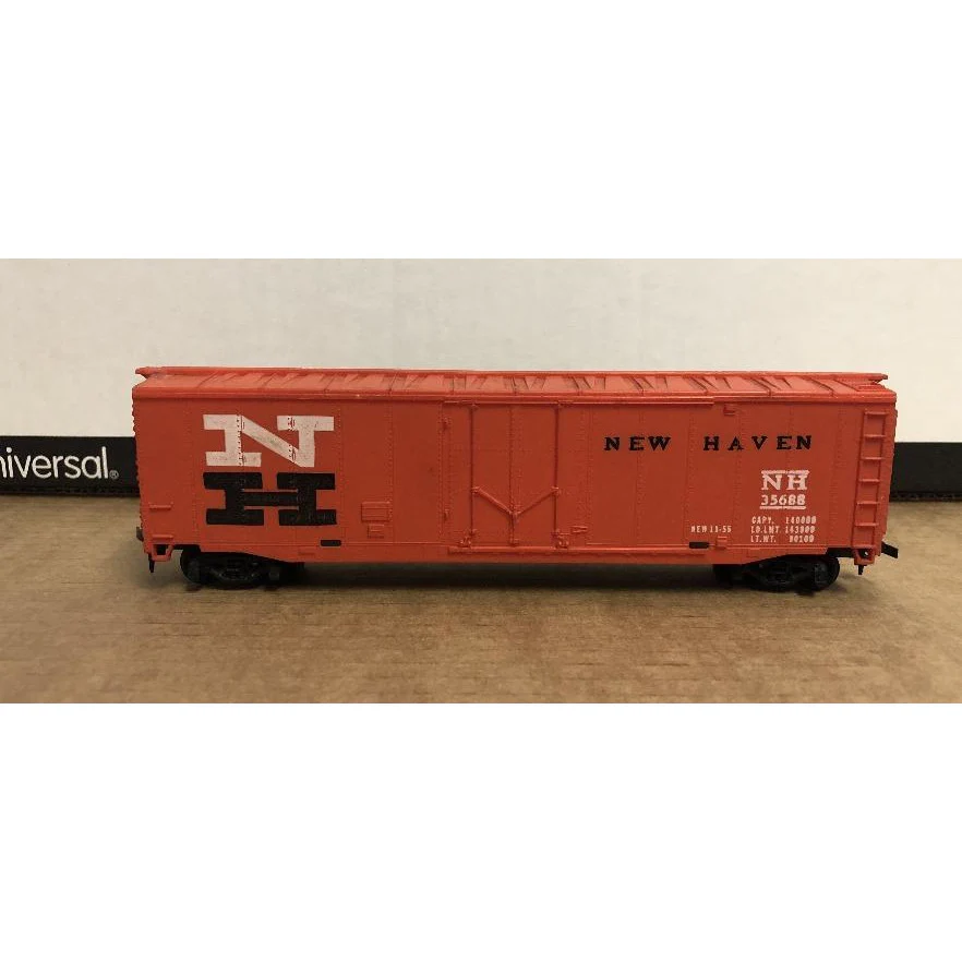 HO Scale Tyco 50' New Haven Box Car