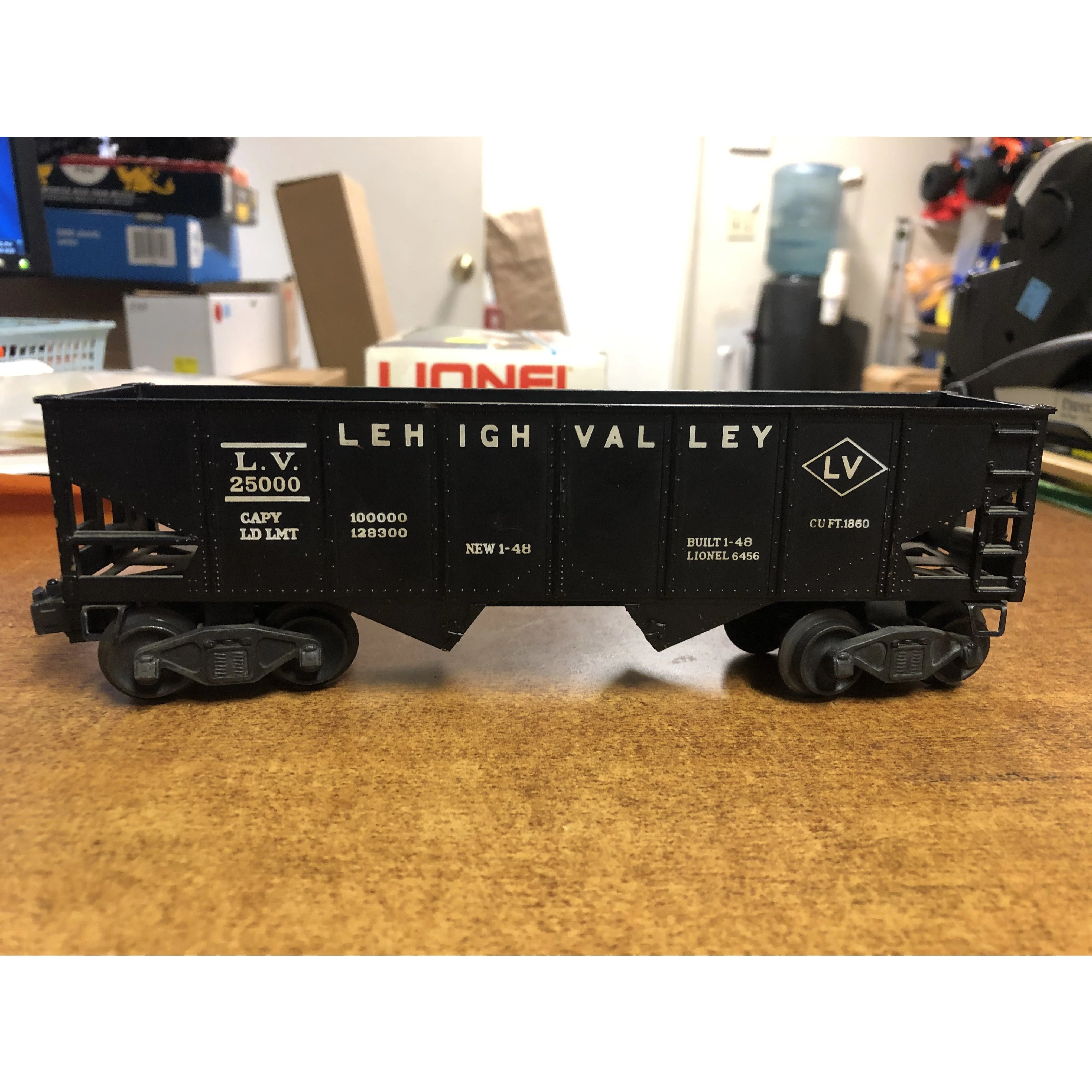 Lionel 25000 Lehigh Valley Hopper