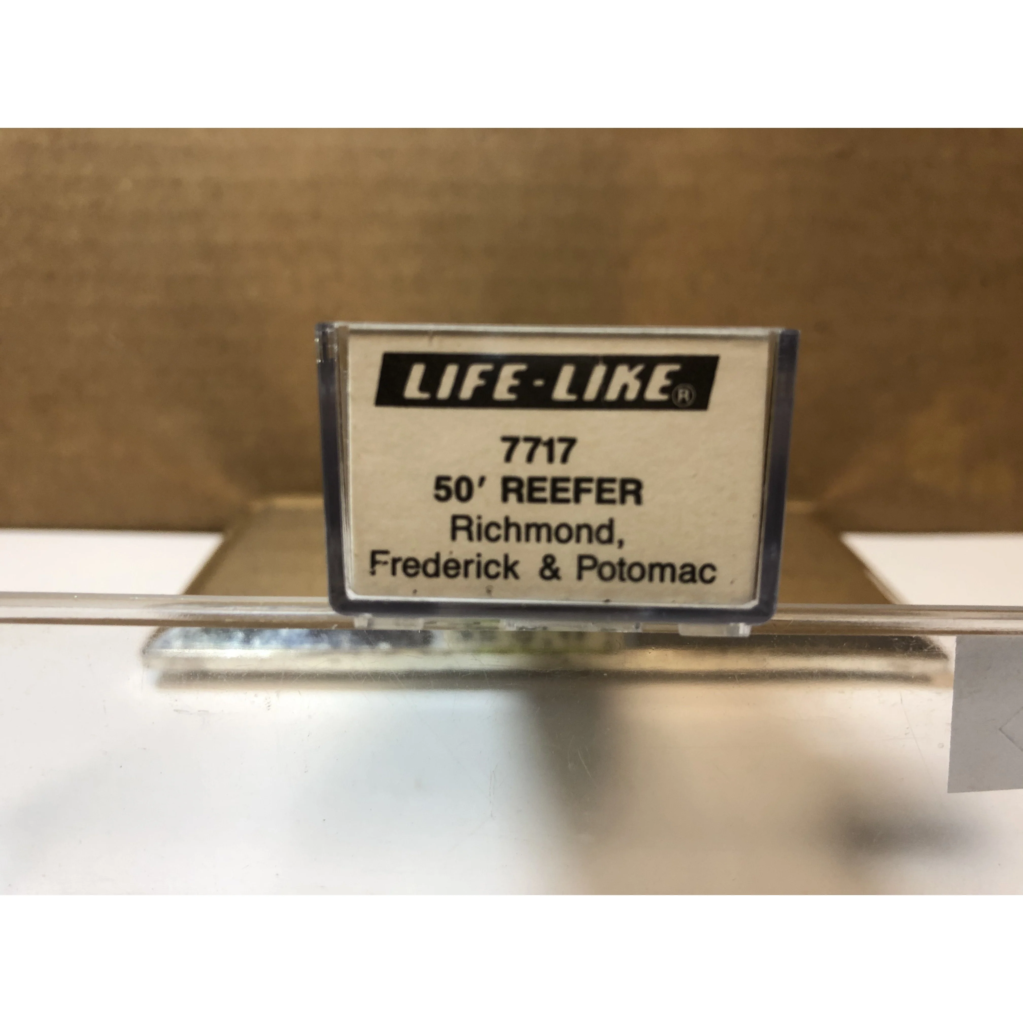 N Scale Athearn Union Pacific 499051 Box Car - Image 2