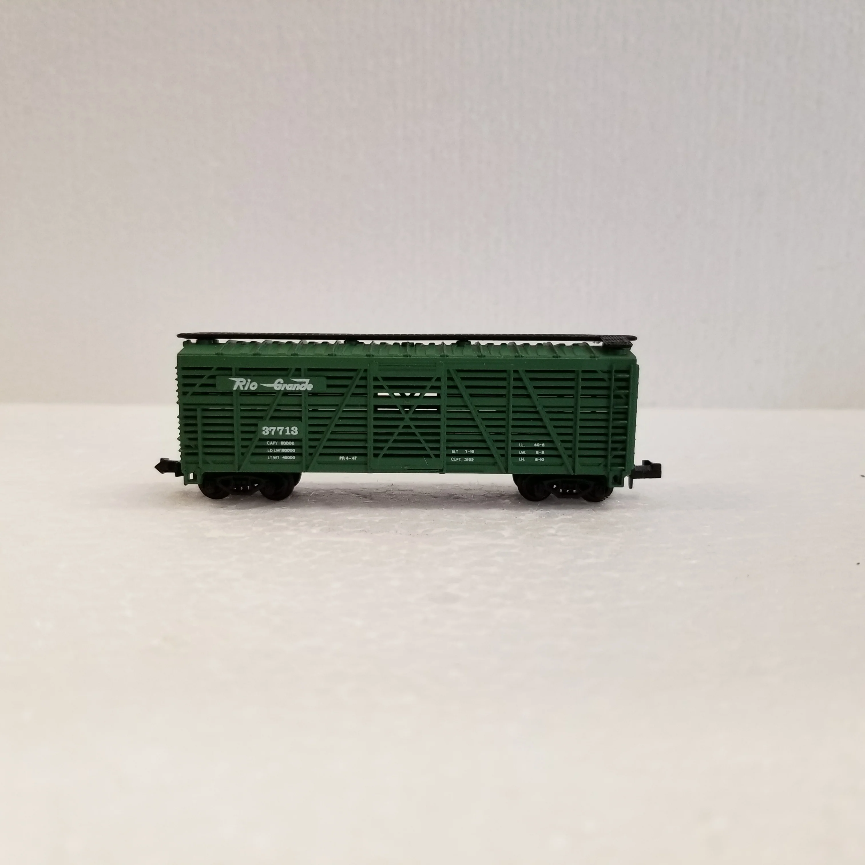 N Scale Model Power Rio Grande 37713 Stock Car