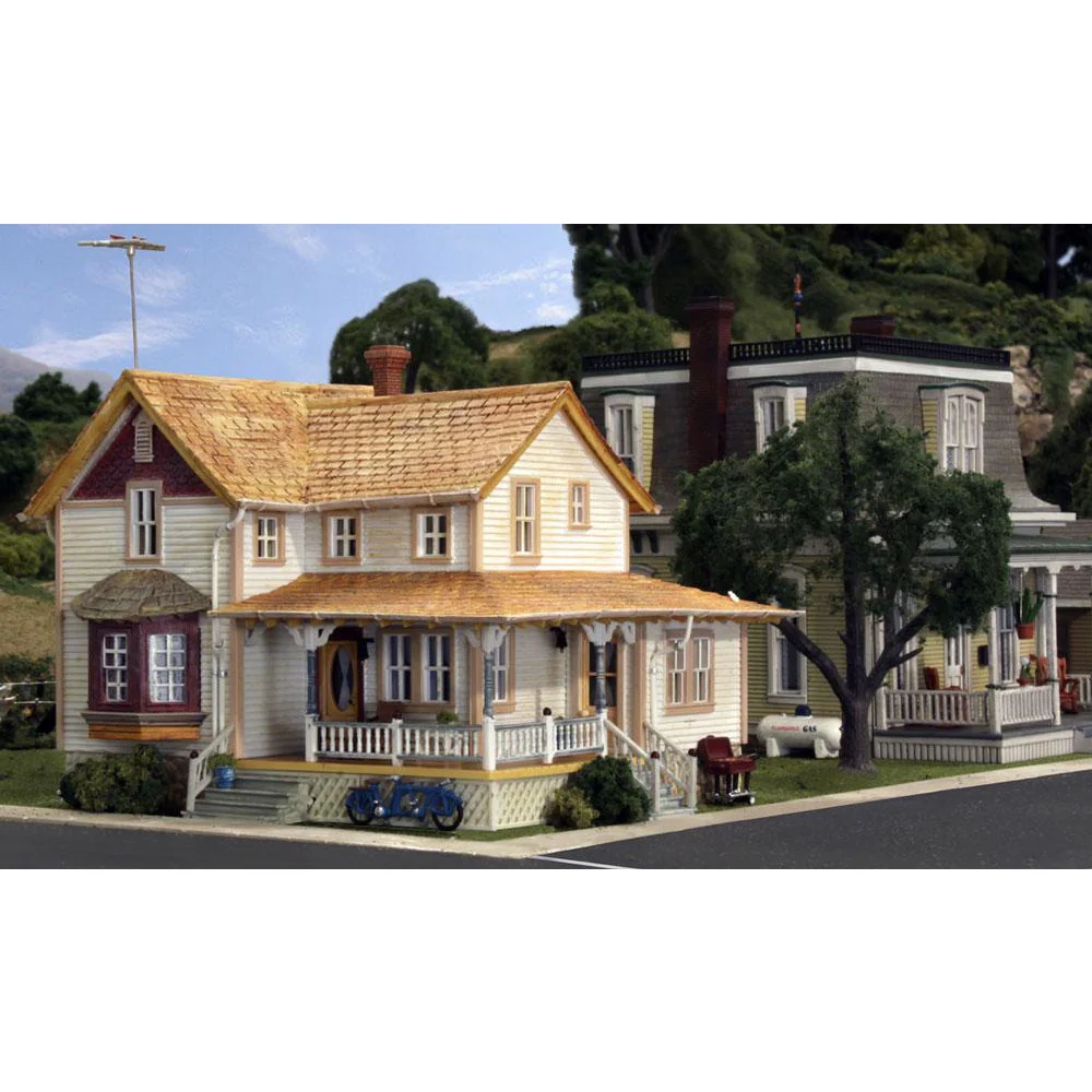 PF5196 HO KIT Corner Porch House - Image 5