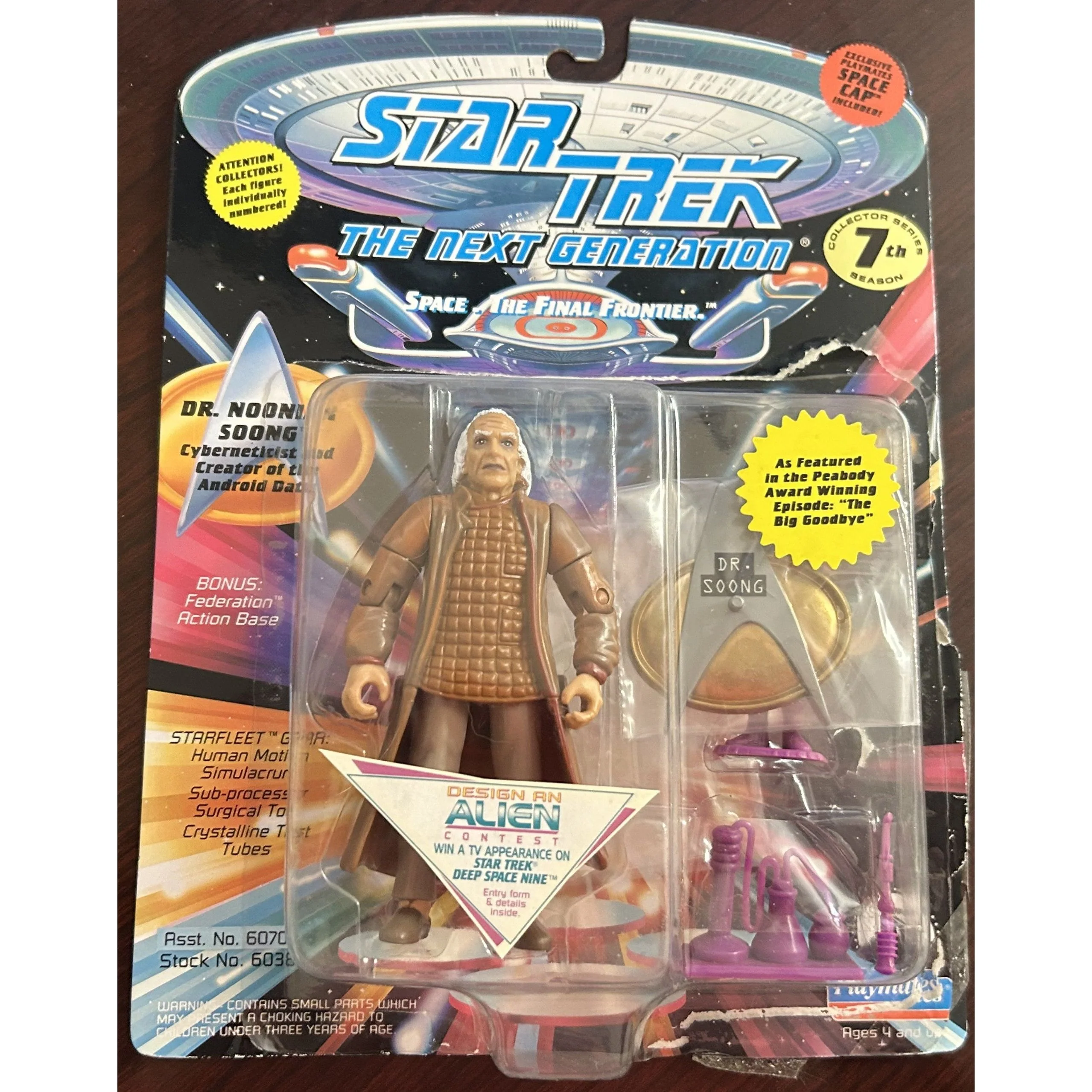 Playmates 6038 Star Trek The Next Generation Dr. Noonian Soong